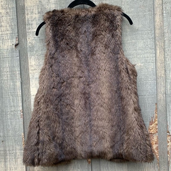 Sanctuary sleeveless furry vest - Picture 3 of 3